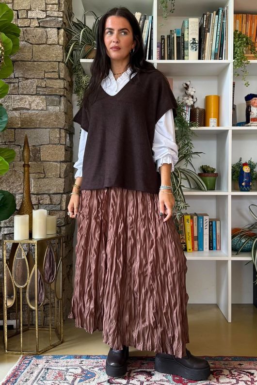 Twisted Sister Crinkle Midi Skirt Hot Chocolate